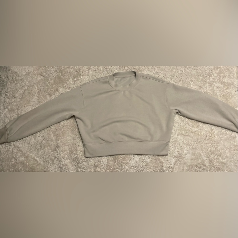Lululemon Sz 2 Softstreme Perfectly Oversized Cropped Crew Mojave Tan(?)